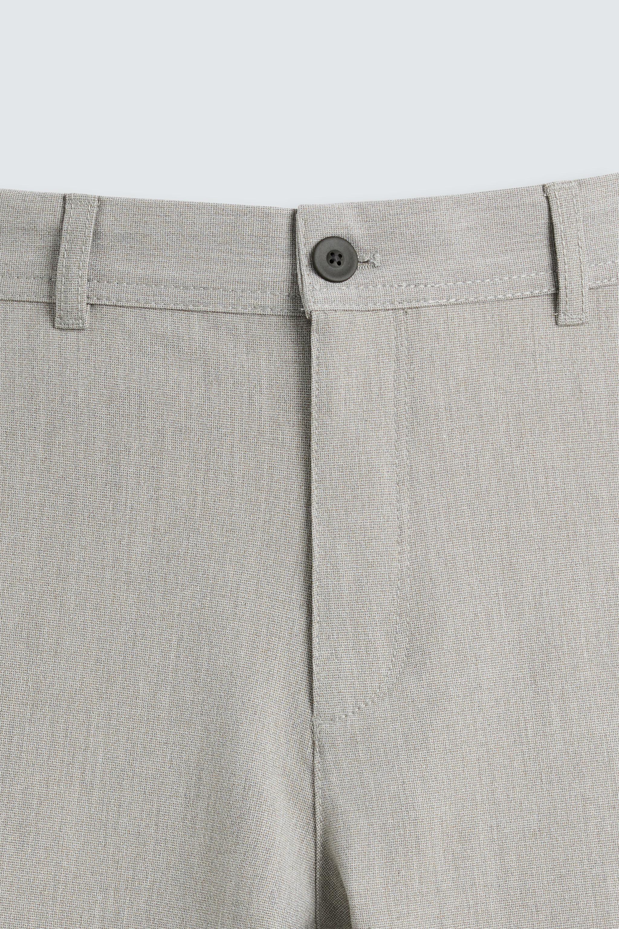 TEXTURED STRETCH CHINO PANTS